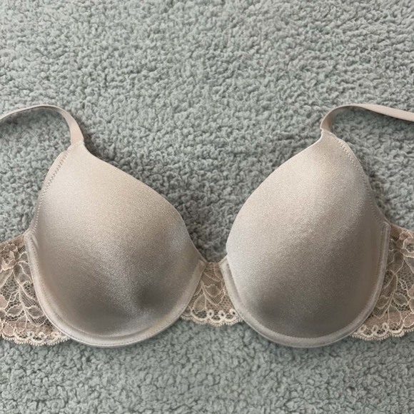 Wacoal Bra 38C Contour 853127  Seasonal Fashion Lace Contour - Picture 1 of 11
